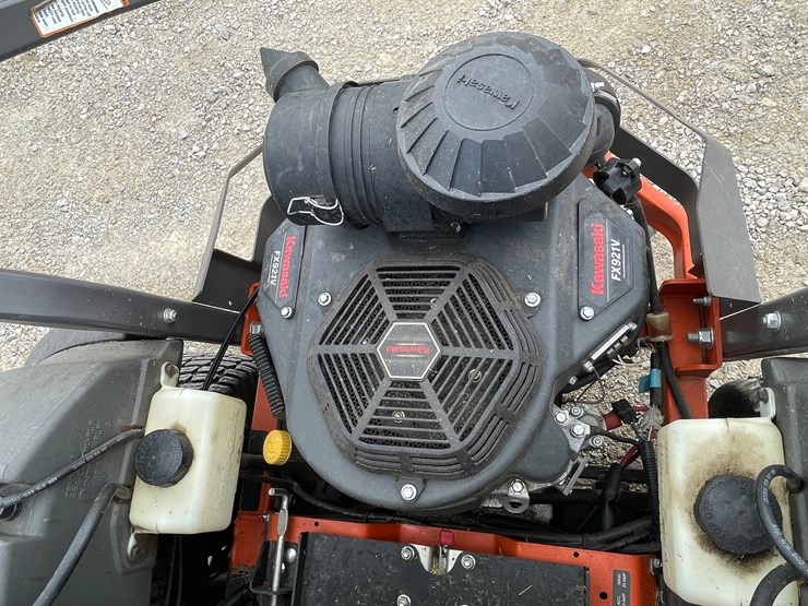 #4861-•-husqvarna-professional-z560x-zero-turn-lawn-mower-image-29