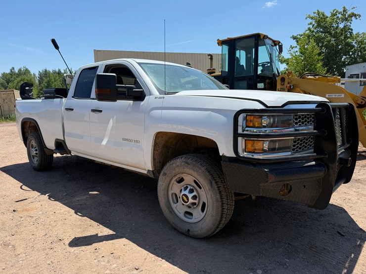 2019-chevrolet-2500hd-image-7