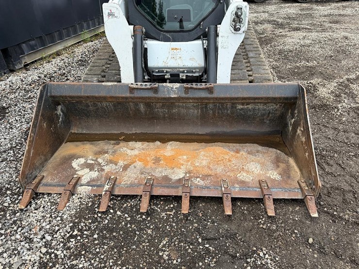 2017-bobcat-t770-image-9