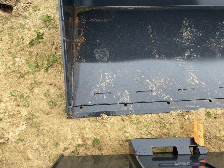 #2030-•-new-wolverine-skid-steer-78"-bucket-image-9