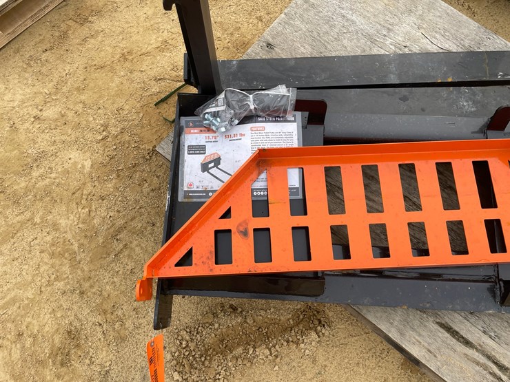 #2007-•-new-wolverine-skid-steer-pallet-fork-frame-with-forks-image-9