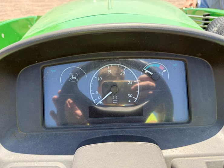 john-deere-3032e-image-63