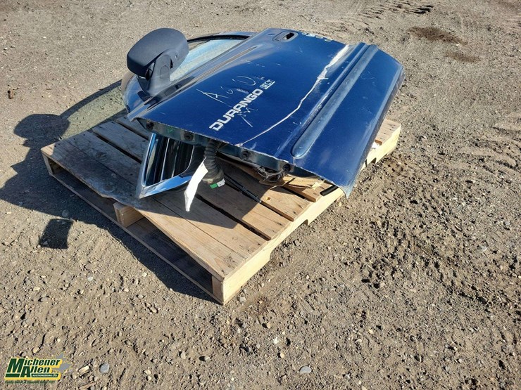 pallet-of-durango-driverside-door,grill,2-stereo,lights,bolts,belt-image-9