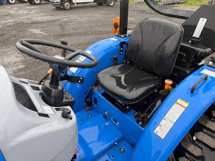 new-holland-workmaster-35-image-15