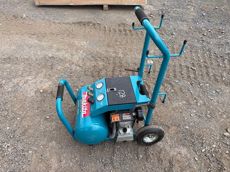 new-makita-3-hp-air-compressor---mac5200--1-yr-factory-warranty-new-support-equipment-image-1