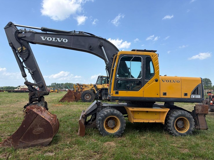 volvo-ew180b-image-2