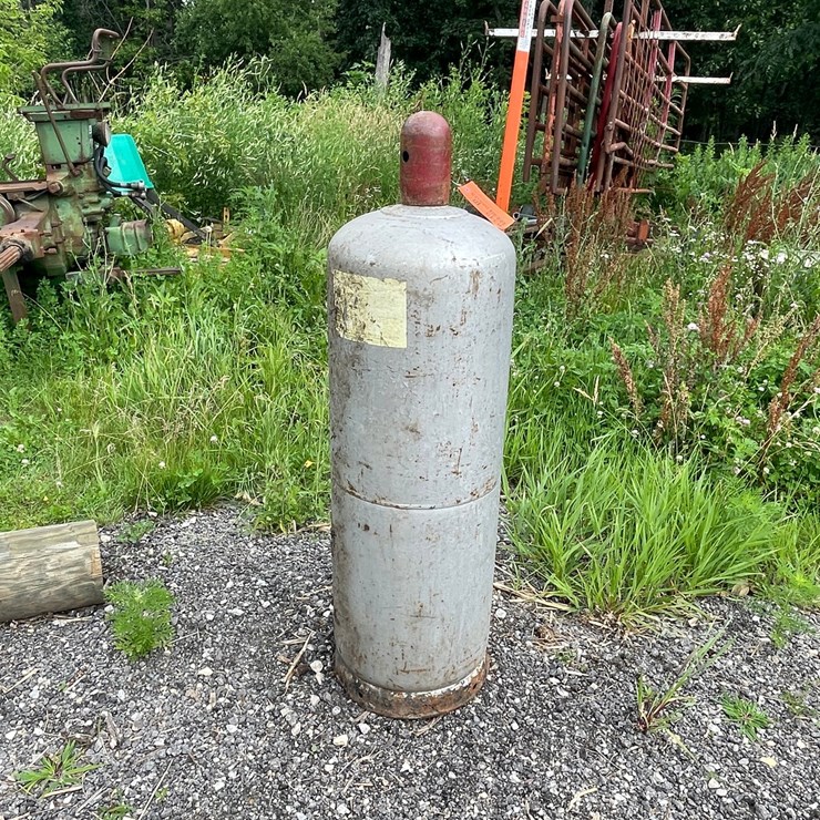 #8349 • Acetylene Tank