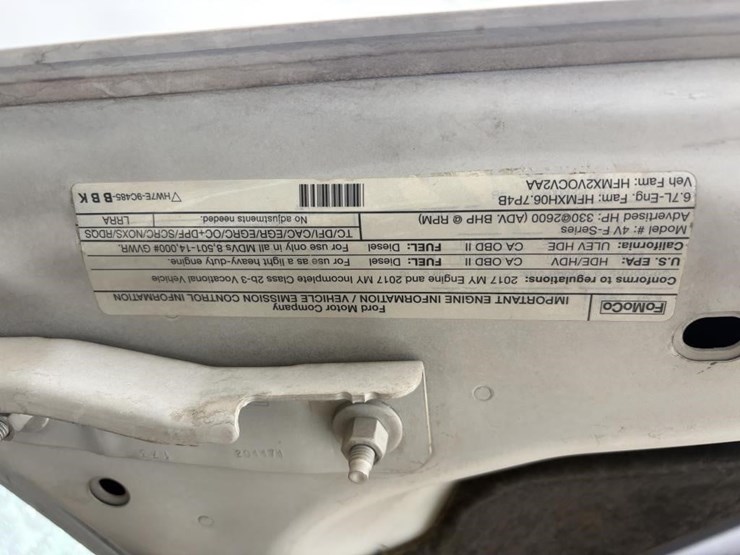 2017-ford-f350-xl-image-9