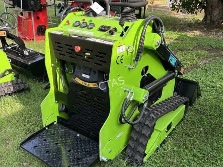 #51-•-mini-skid-steer-loader---ft36c---gas-image-4