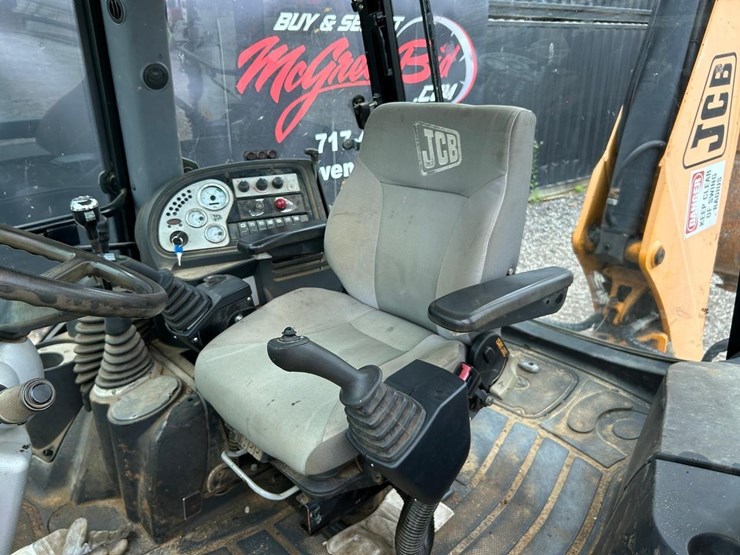jcb-3cx14-image-22