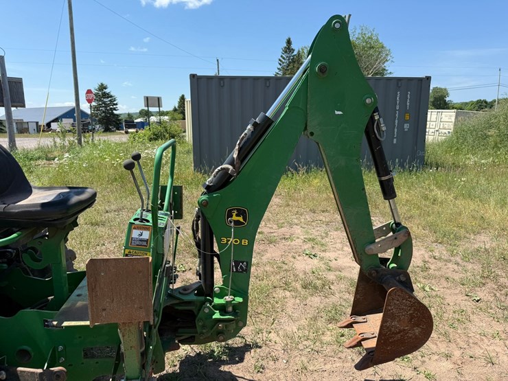 john-deere-3032e-image-14