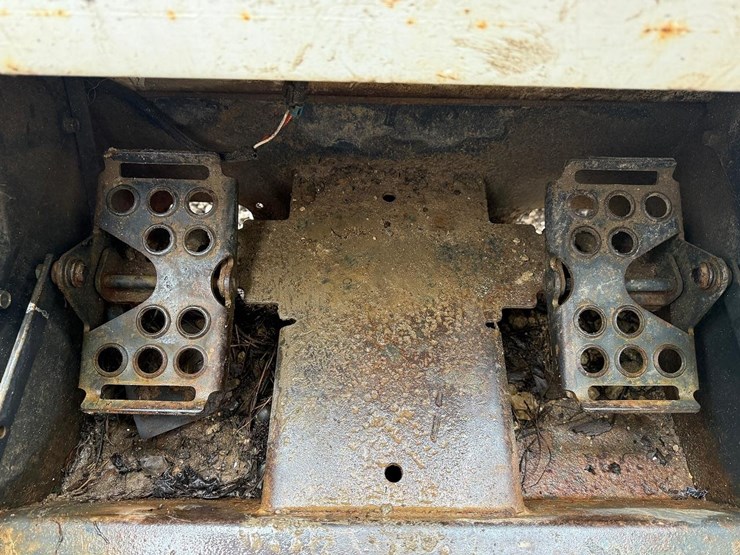 bobcat-t190-image-20