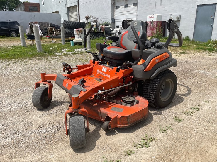 #4860-•-husqvarna-professional-z554-zero-turn-lawn-mower-image-1