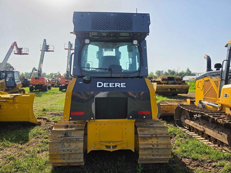 2026-deere-450-lgp-image-6