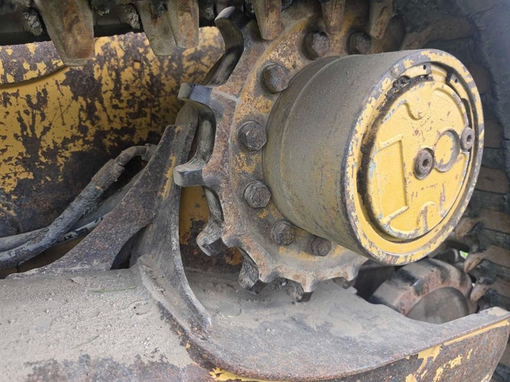 2020-caterpillar-259d3-image-9