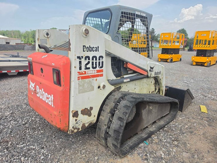 bobcat-t200-image-5