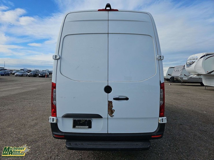 2020-mercedes-benz-sprinter-c240-turbo-diesel-cargo-van-image-7