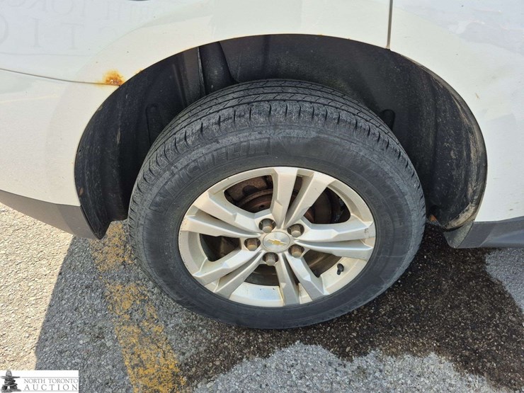 2015-chevrolet-equinox-image-27
