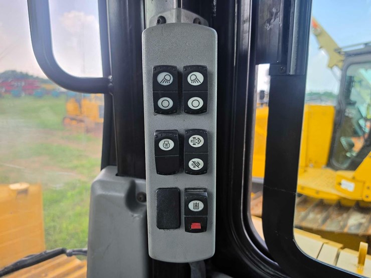 caterpillar-d6t-lgp-image-22