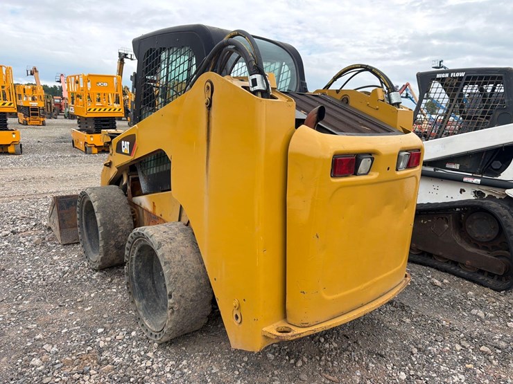 caterpillar-256c-image-6