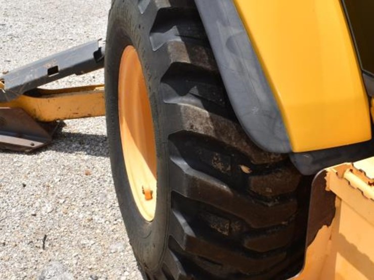 volvo-bl70b-image-9