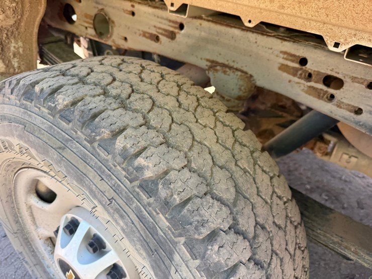 2019-chevrolet-2500hd-image-67