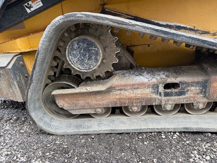 deere-333e-image-13