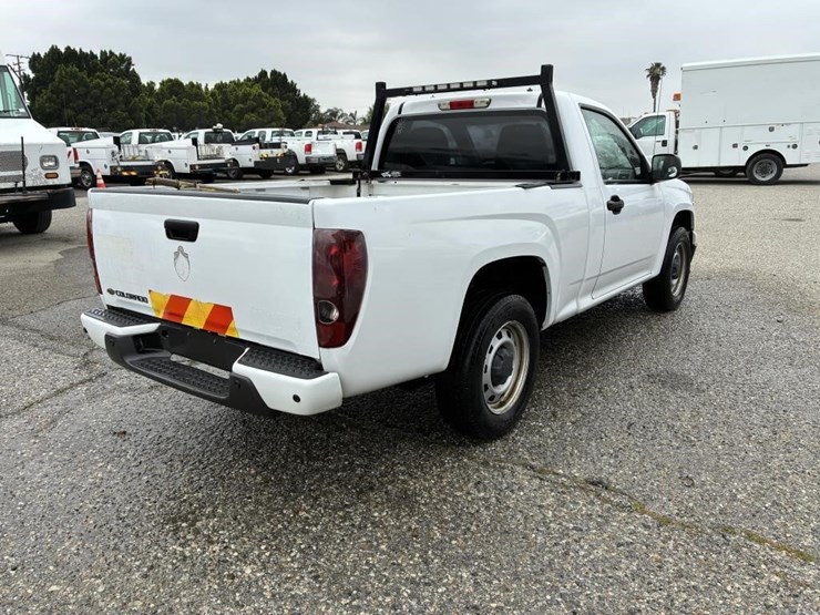 2011-chevrolet-colorado-image-3