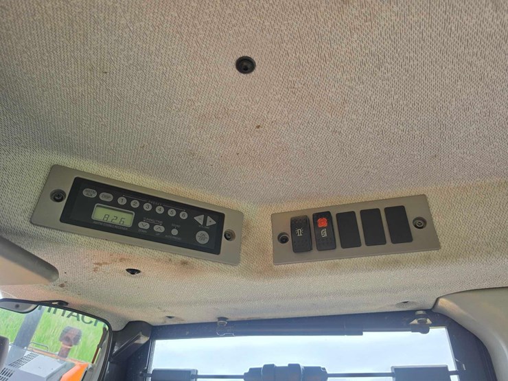 2019-hitachi-zw310-6-image-20