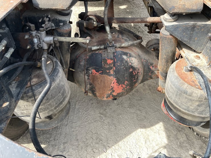 peterbilt-379-image-23
