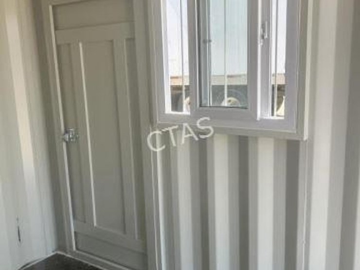 #39-•-10'-conex-shipping-container---one-trip-image-11