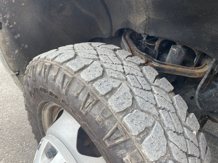 2021-chevrolet-3500-image-34