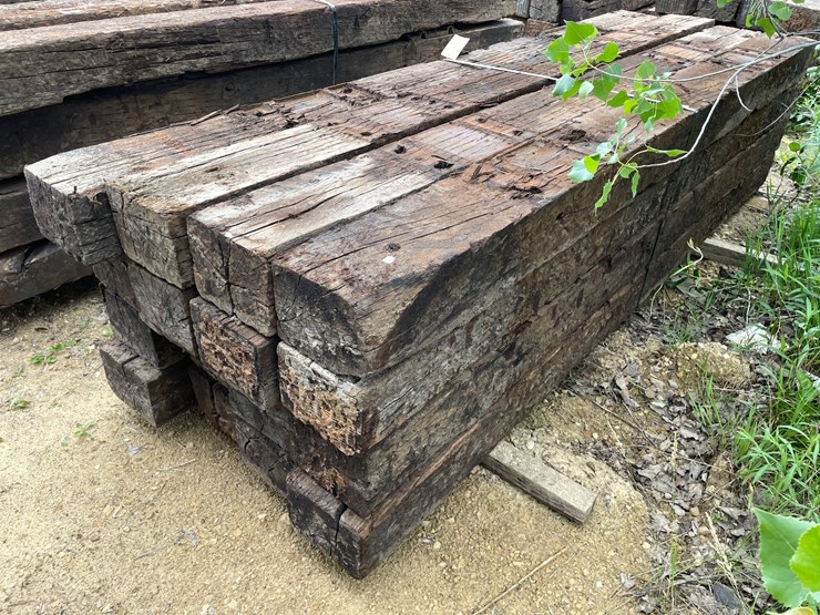 #3450-•-bundle-of-(16)-railroad-ties-image-4