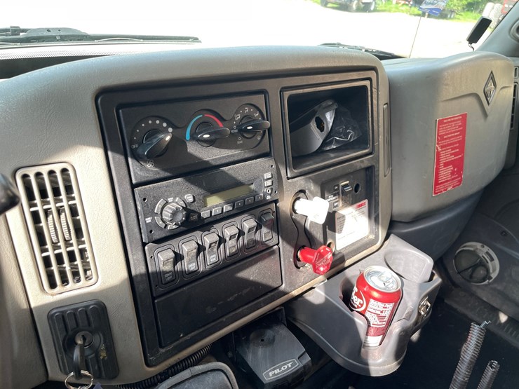 2010-international-durastar-4400-image-48