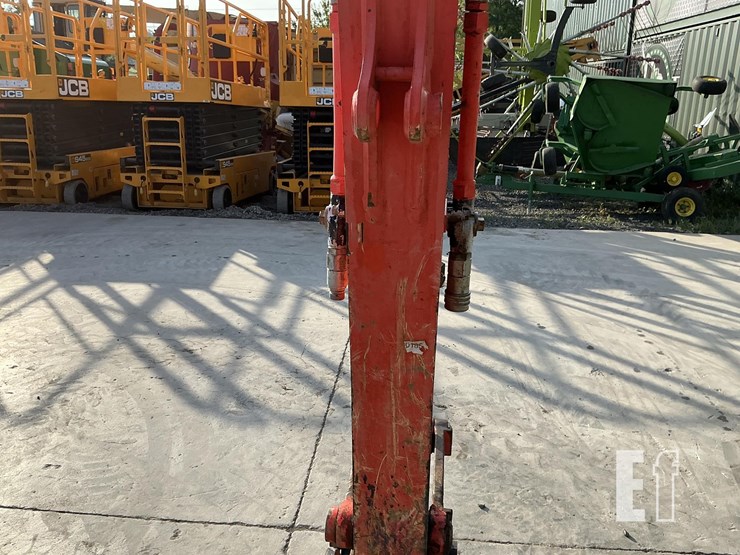 2015-kubota-kx040-4-image-12