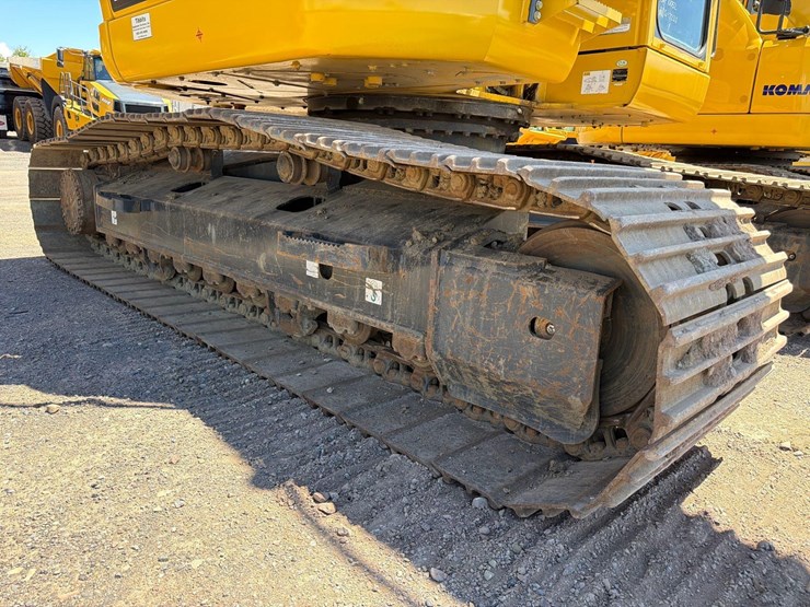 komatsu-pc238us-lc-11-image-14