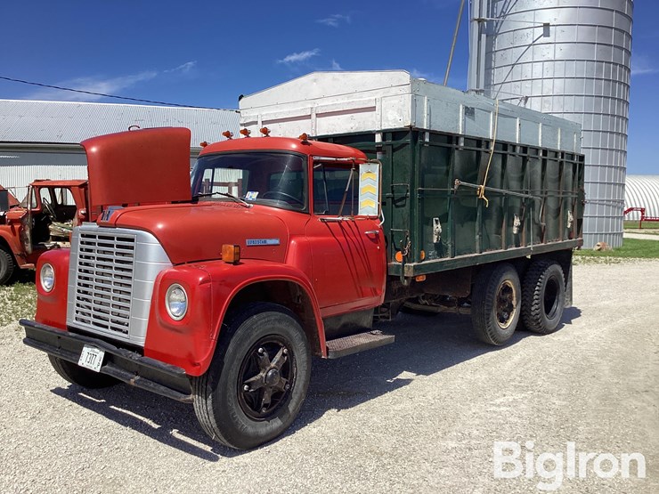1975-international-loadstar-image-1