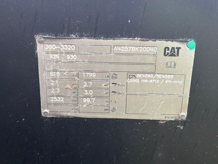2025-caterpillar-926-image-16