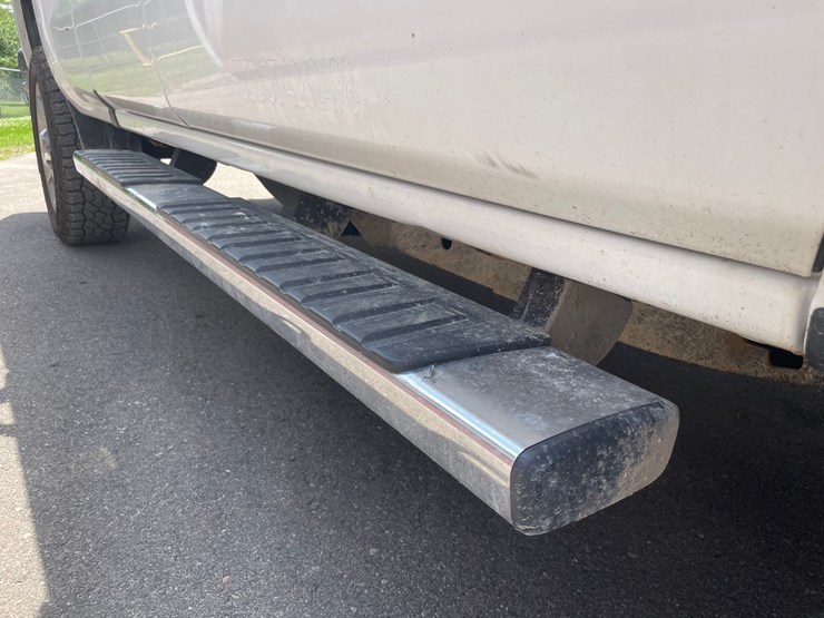 2019-chevrolet-2500-image-17