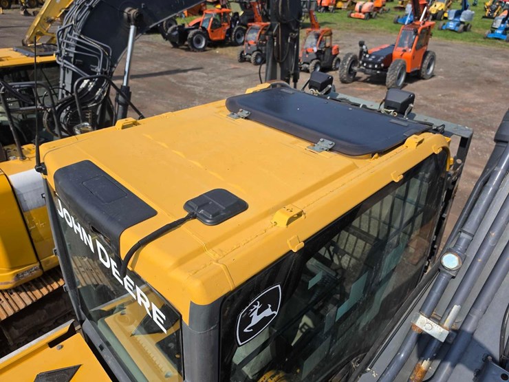 deere-350g-lc-image-22