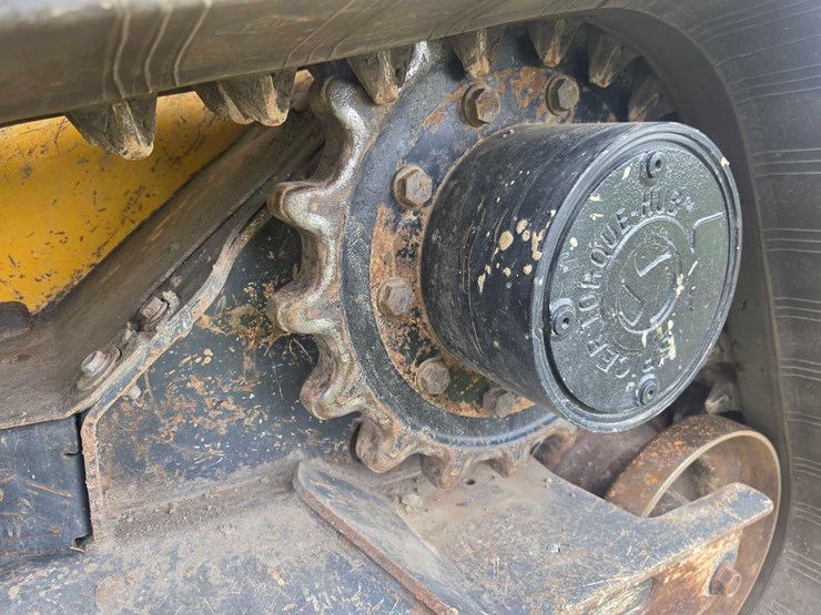 2020-deere-333g-image-9