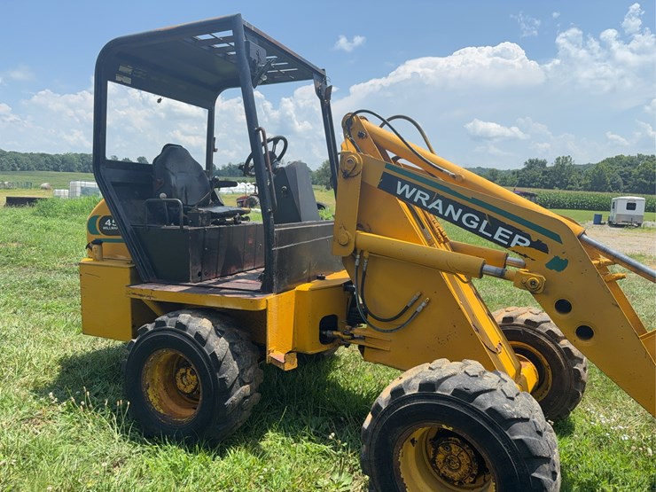 wrangler-4500-loader-image-7