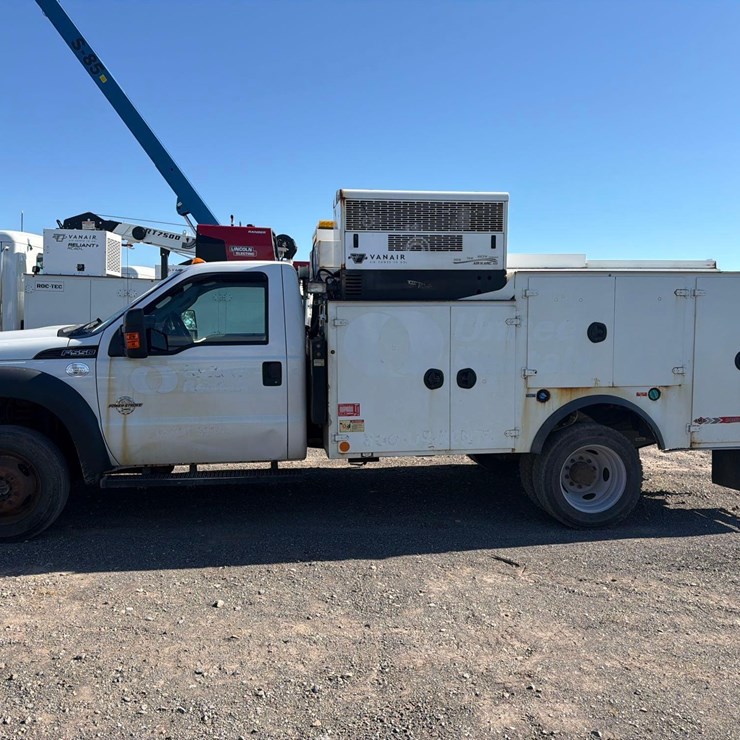 2016 FORD F550
