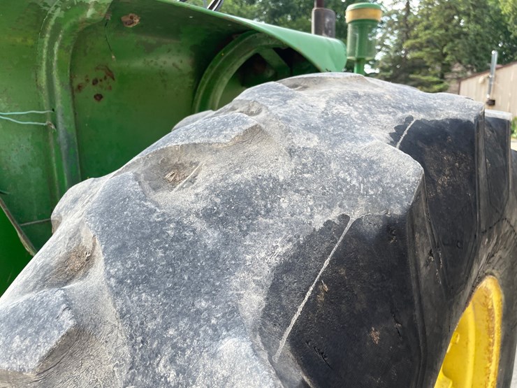 john-deere-4020-image-19