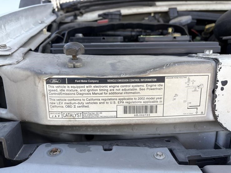 2002-ford-e350-image-10