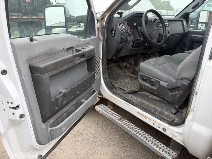 2012-ford-f450-xlt-image-15