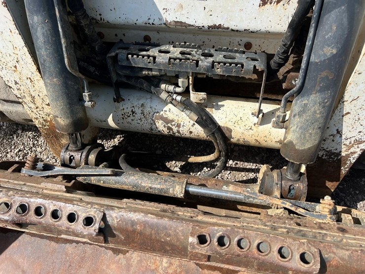2019-bobcat-t870-image-11