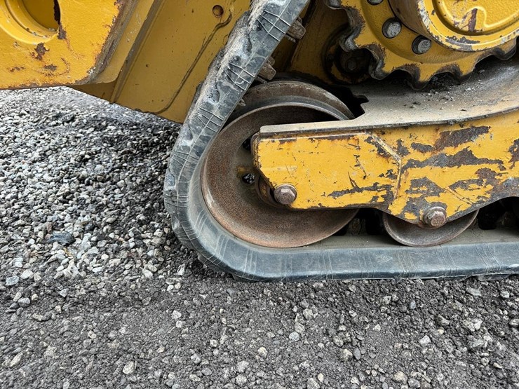 2023-caterpillar-259d3-image-20