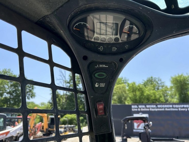 2021-bobcat-s450-image-15