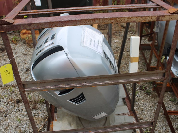 honda-115-outboard-4-stroke-boat-motor-image-3